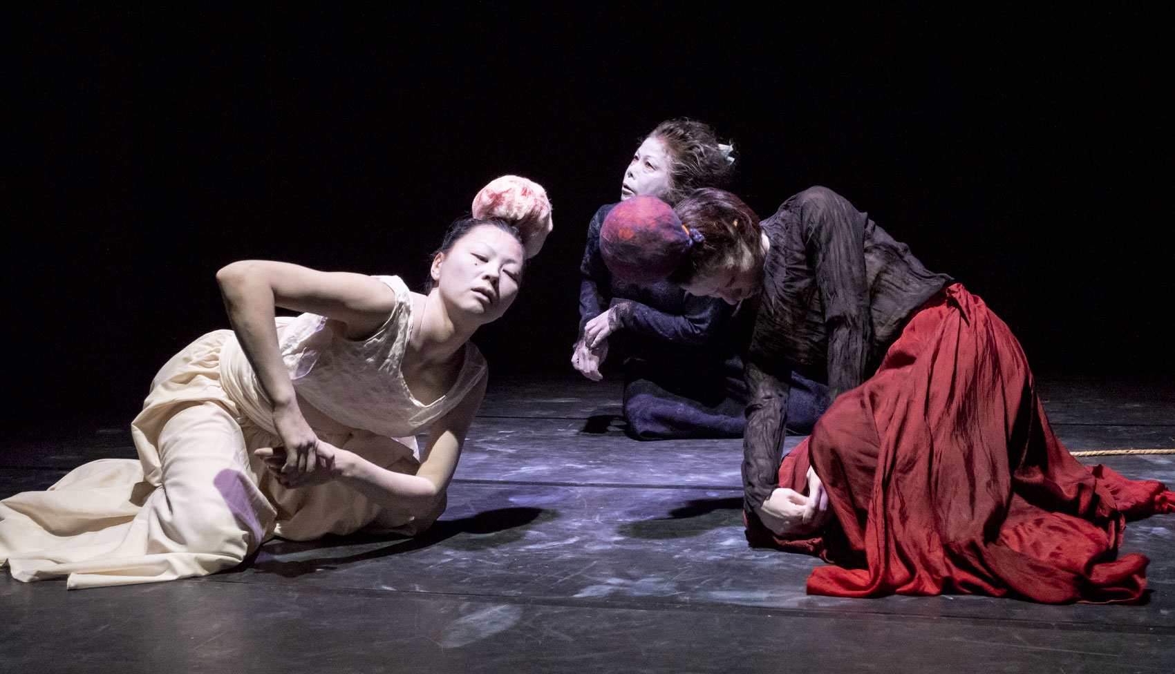 舞踏舎 天鷄｜Butoh-sha Tenkei